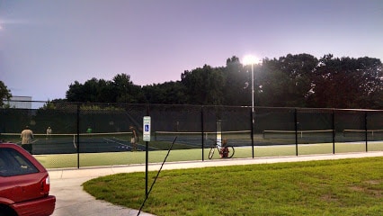 Briarfield Park Tennis Courts